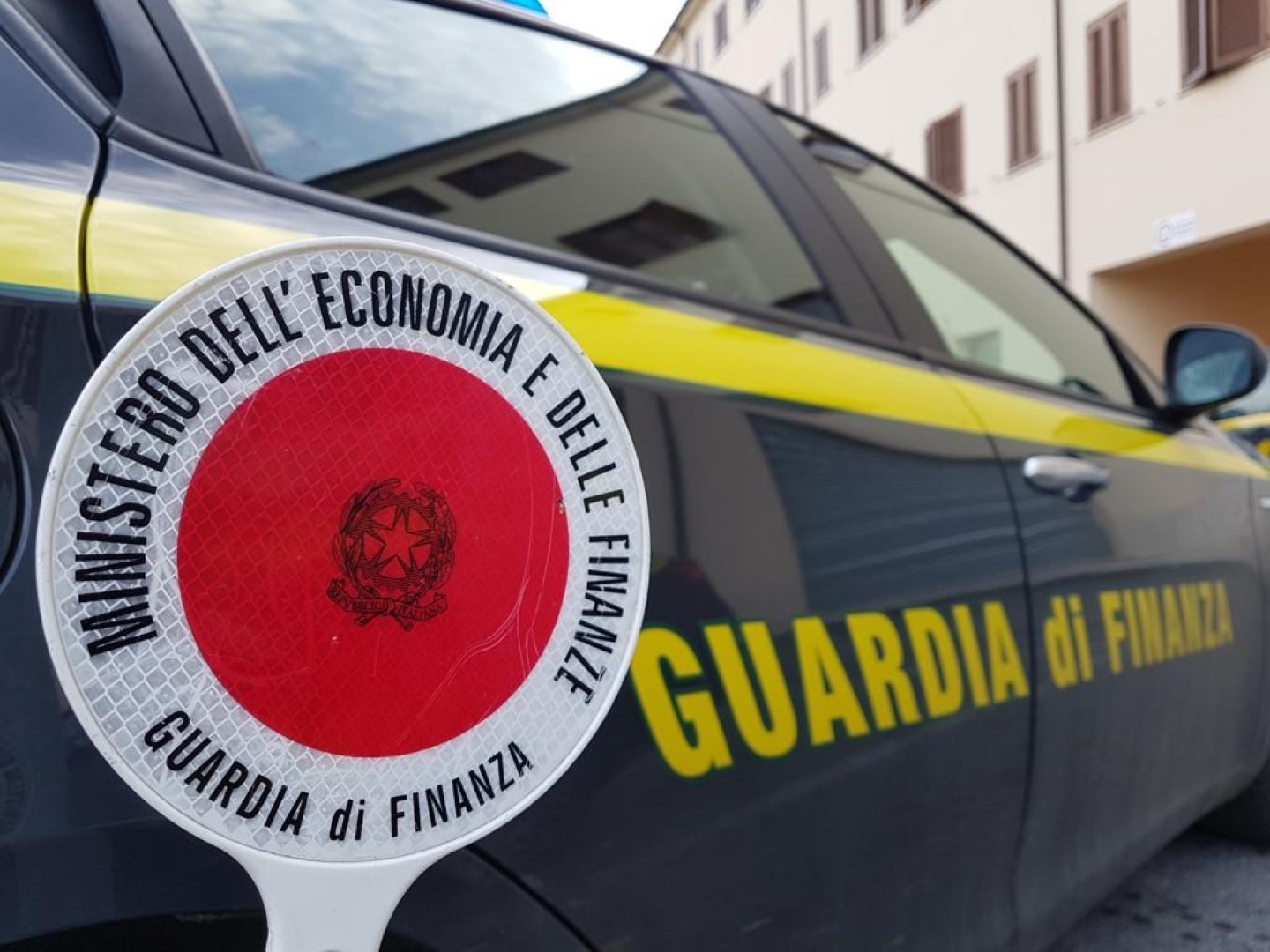 Sezze / Mazzette per disbrigo di pratiche, arrestati due funzionari della Camera di Commercio di Latina