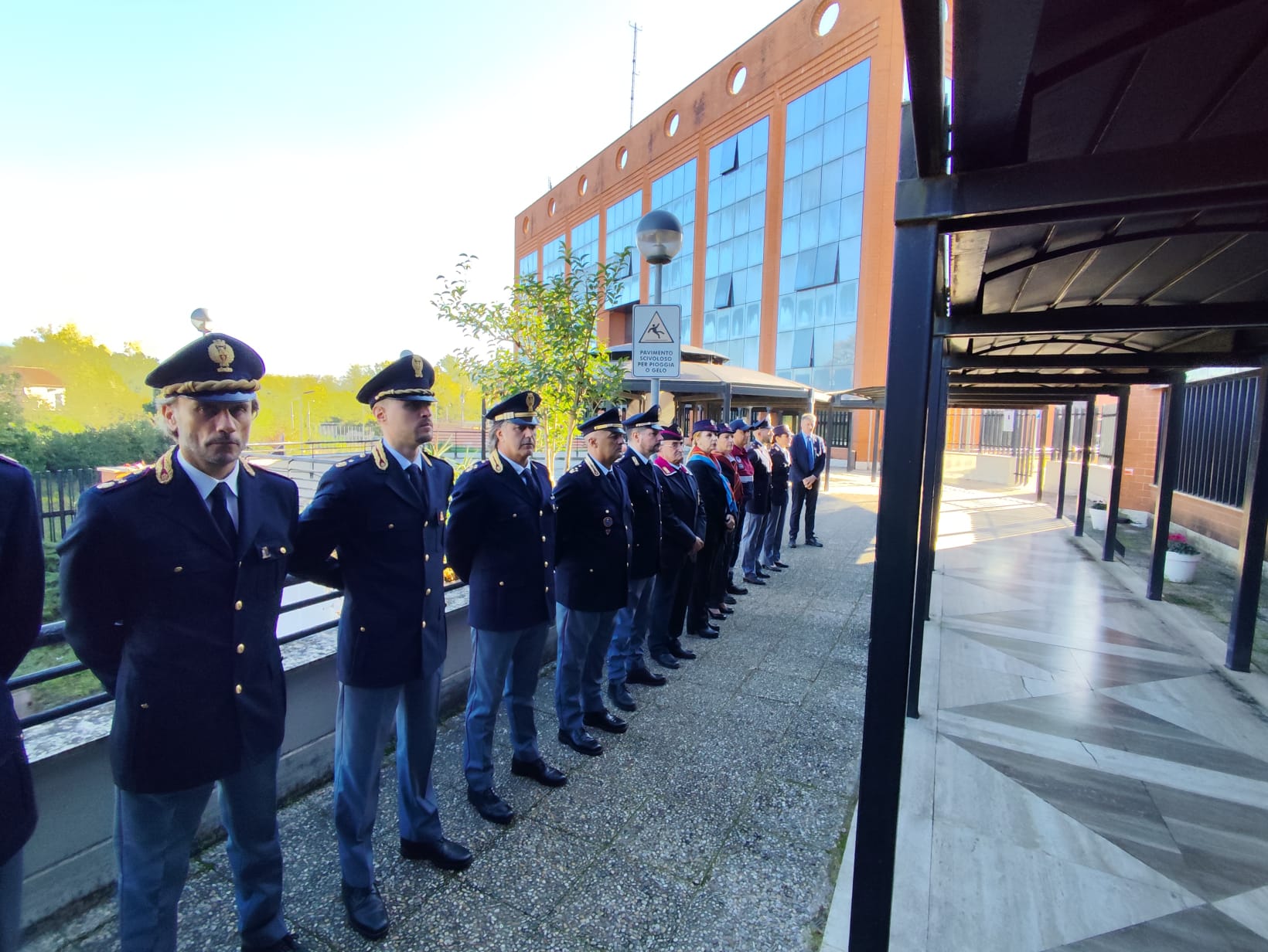 Giorno del ricordo dei defunti, la Polizia di Stato di Latina e Frosinone omaggia i suoi caduti