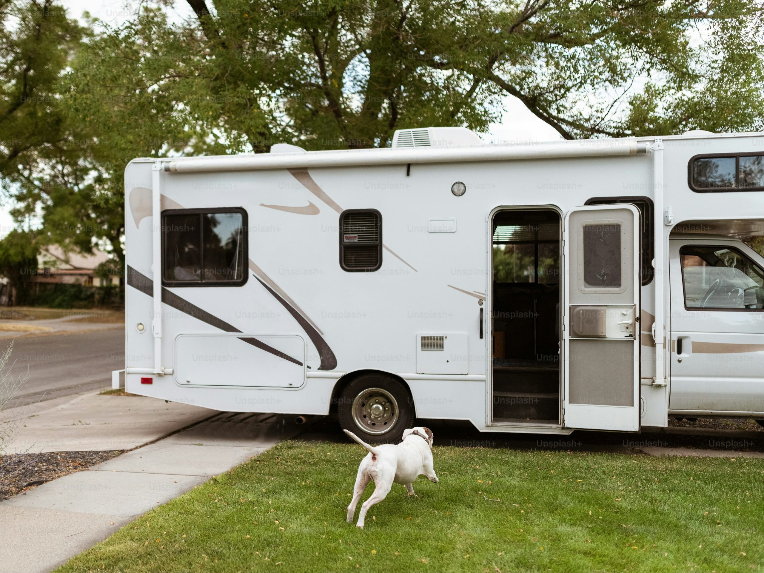 Fondi / Reperimento di aree per la sosta temporanea di camper e caravan: pubblicato l’avviso