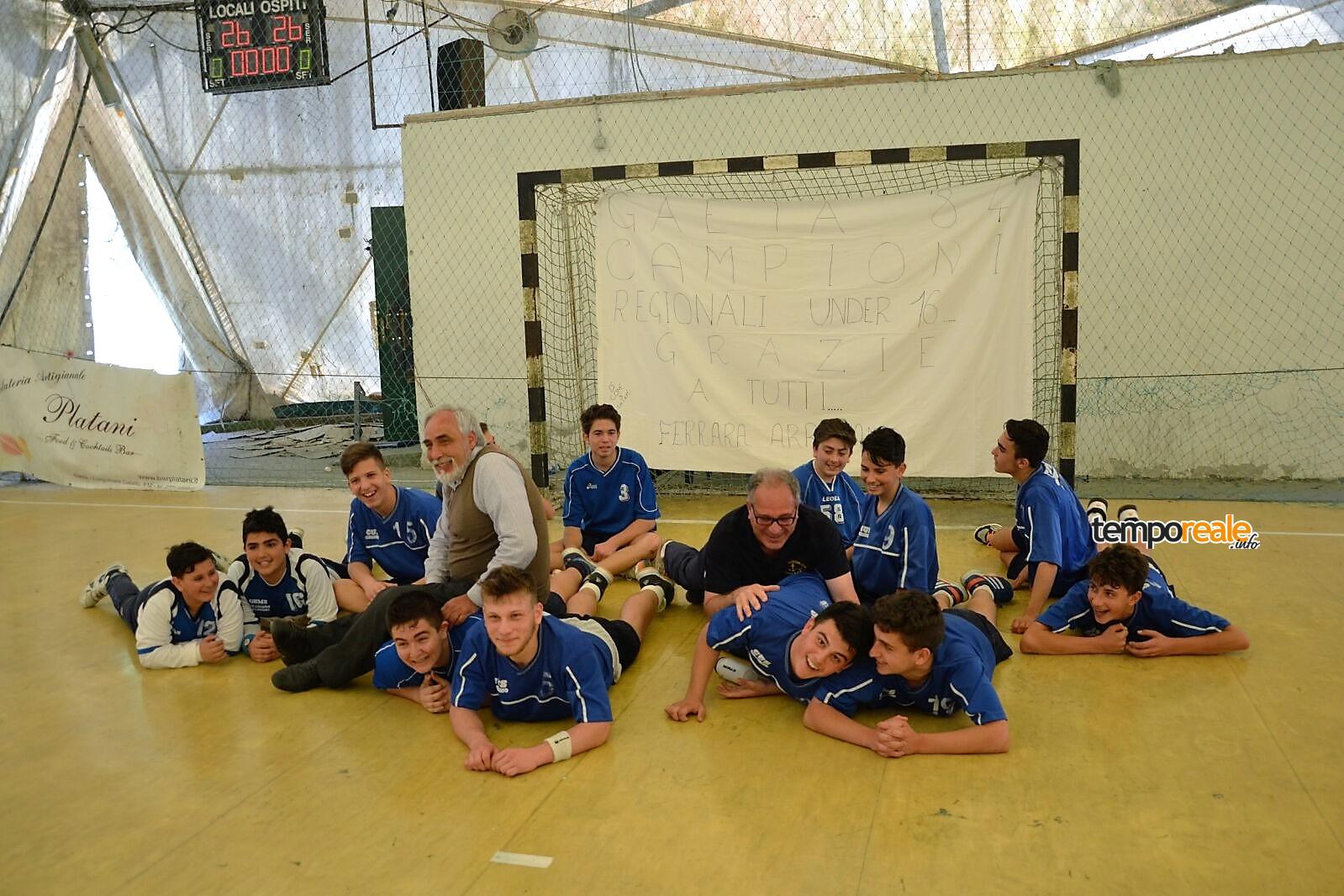 festeggiamenti gaeta84 campione under 16