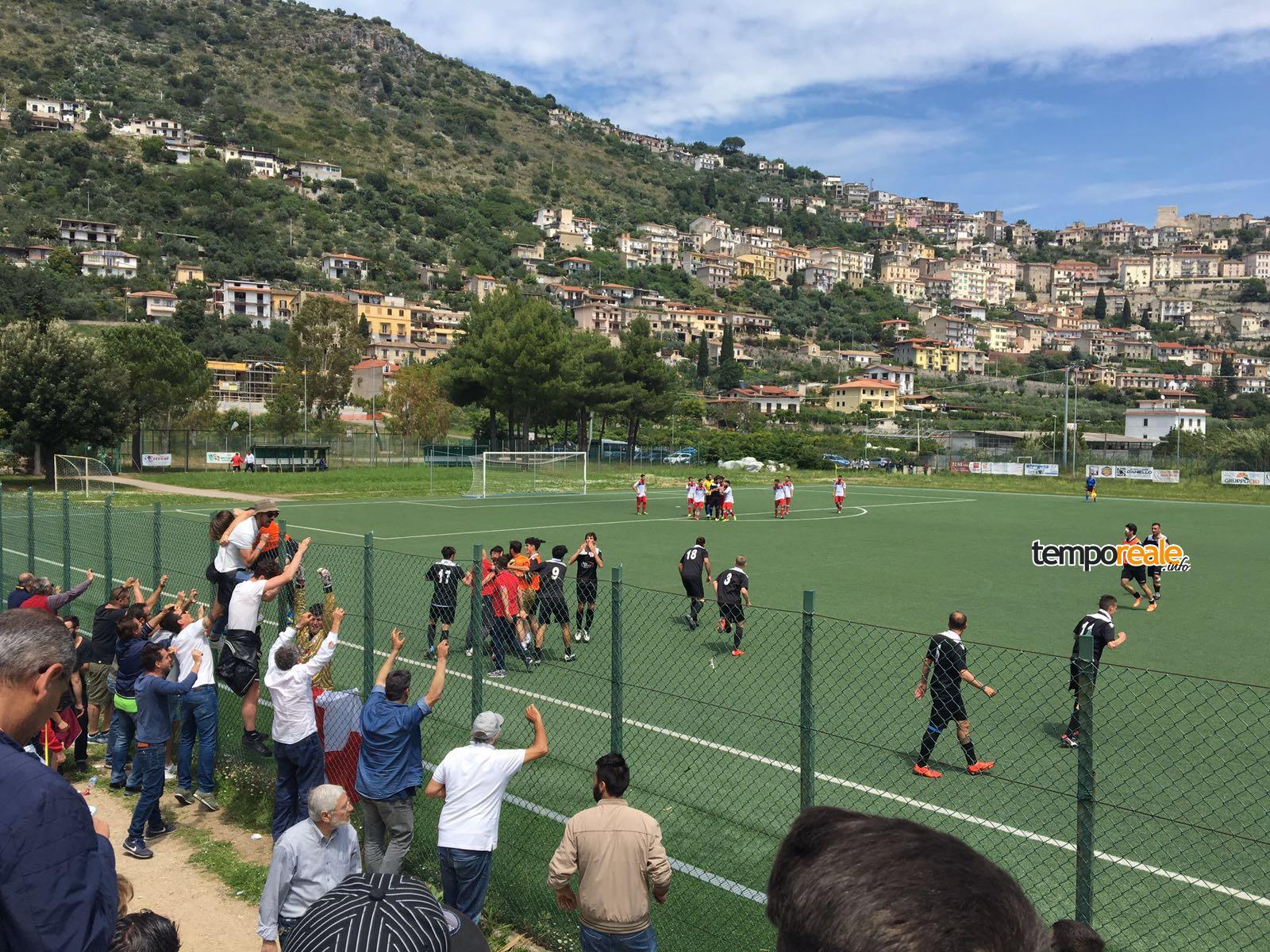 gaeta calcio festeggiamenti