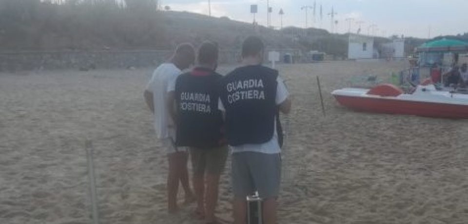 Occupazione Abusiva Di Spiaggia Libera Guardia Costiera In