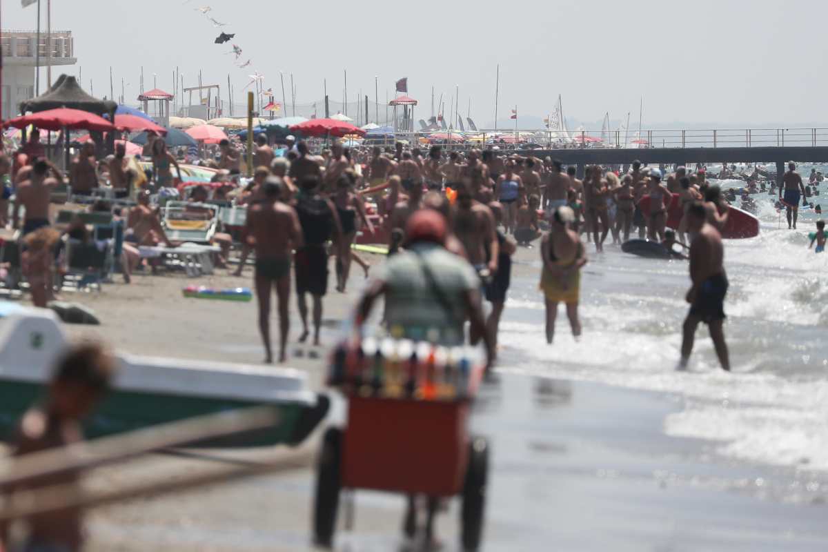 Vista della spiaggia di Ostia in estate