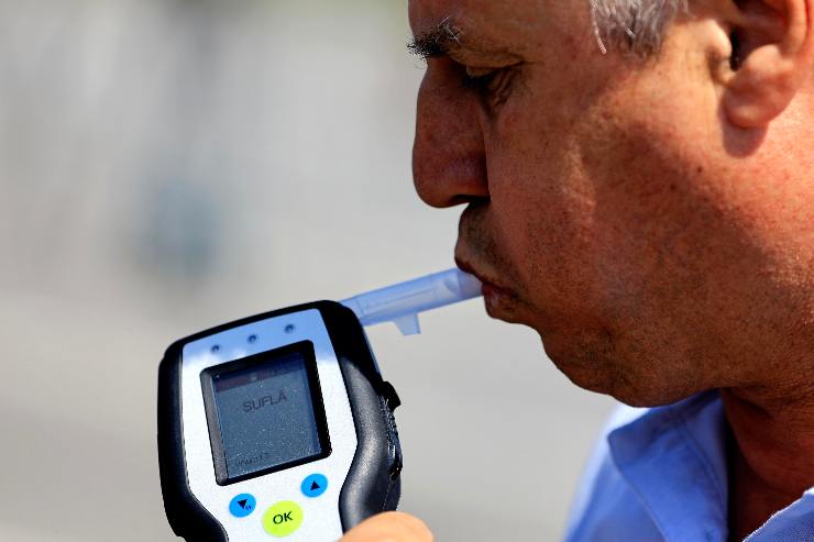 alcol test etilometro automobilista