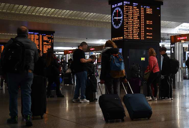 stazione treno viaggiatori