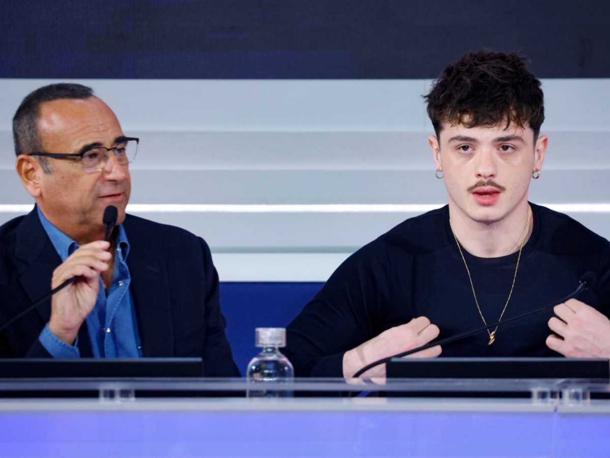 Carlo Conti e Olly in conferenza stampa a Sanremo