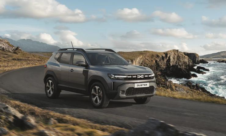 il suv Dacia Duster su strada